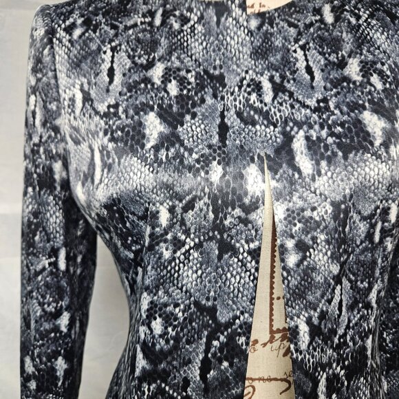 Jacket and skirt - snake skin print - Picture 2 of 11